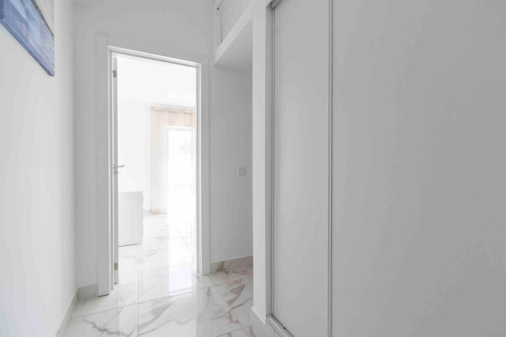 Modern Apartment Beach View Armacao de Pera Exterior photo